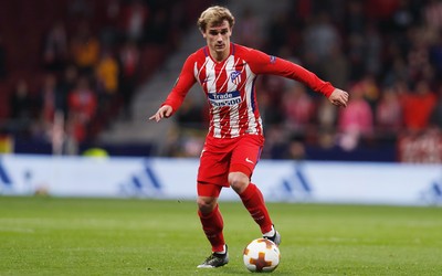 熊猫体育快讯-乌兹别克斯坦队客场球迷疯狂助威